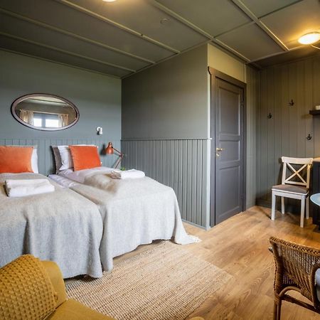 Riverfront Lodge Гелла Екстер'єр фото