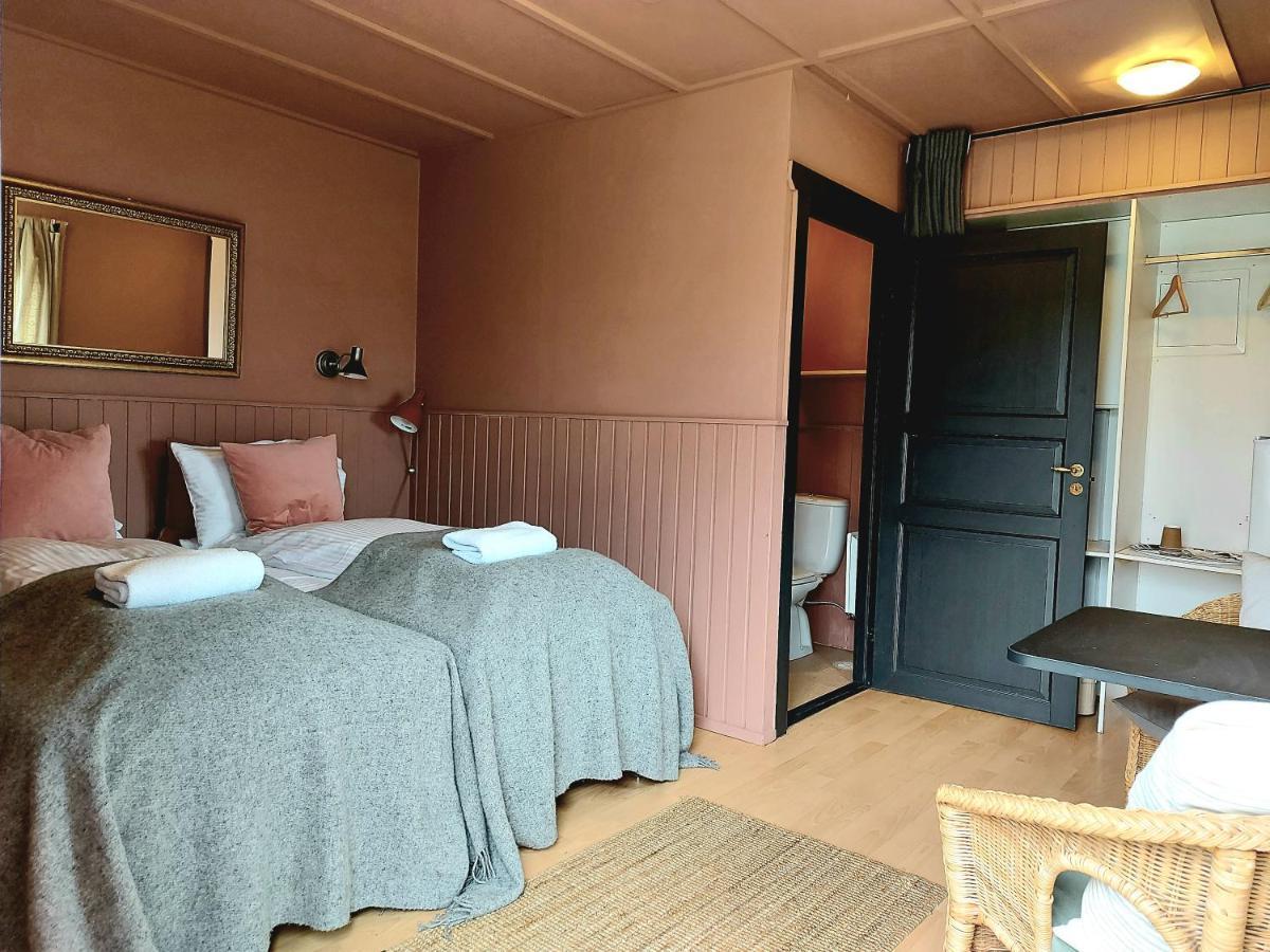 Riverfront Lodge Гелла Екстер'єр фото