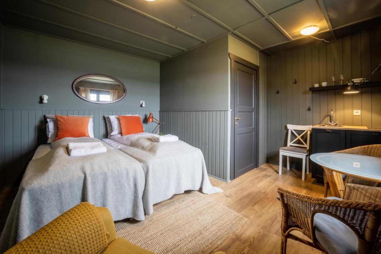 Riverfront Lodge Гелла Екстер'єр фото