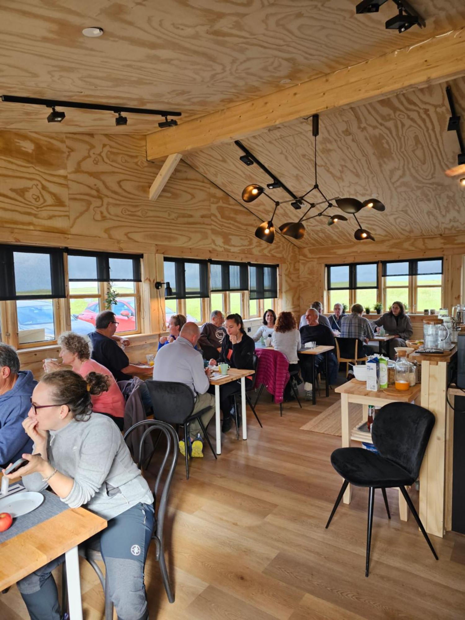 Riverfront Lodge Гелла Екстер'єр фото